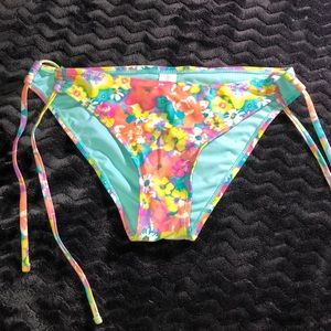 Floral bikini bottom
